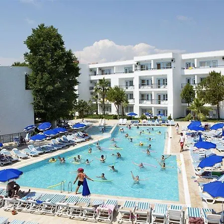Larissa Club Hotel