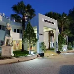 Larissa Club