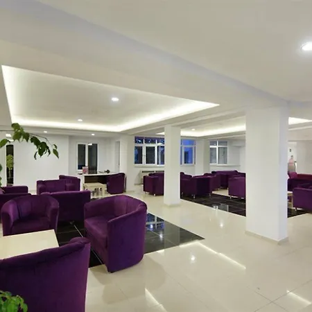 Larissa Club
