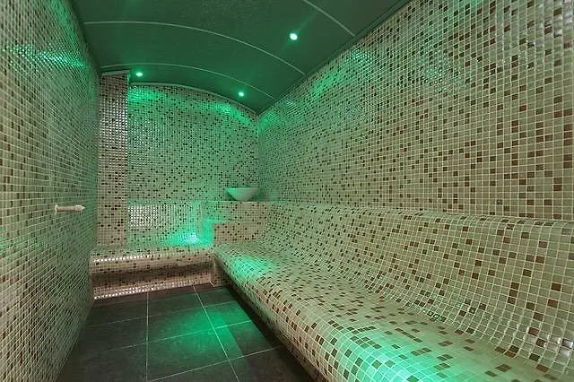 فندق Larissa Club 3*