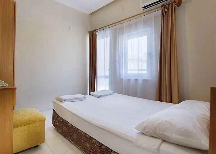 Hotel Larissa Club Side