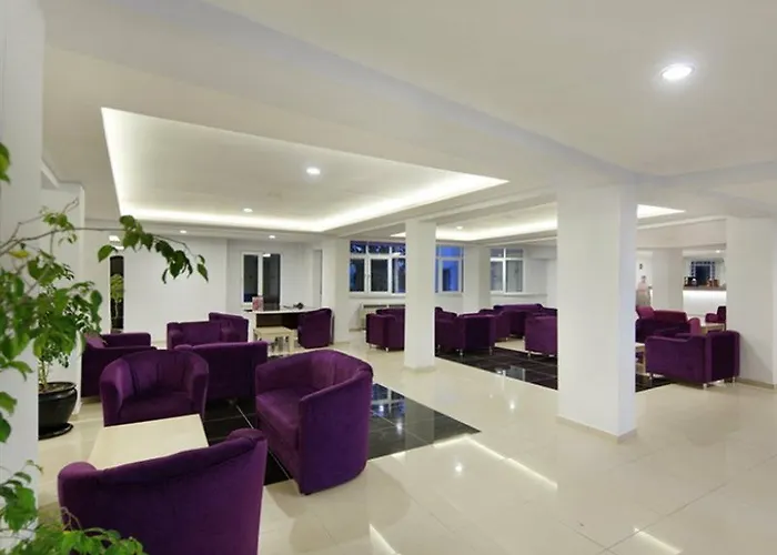 Larissa Club